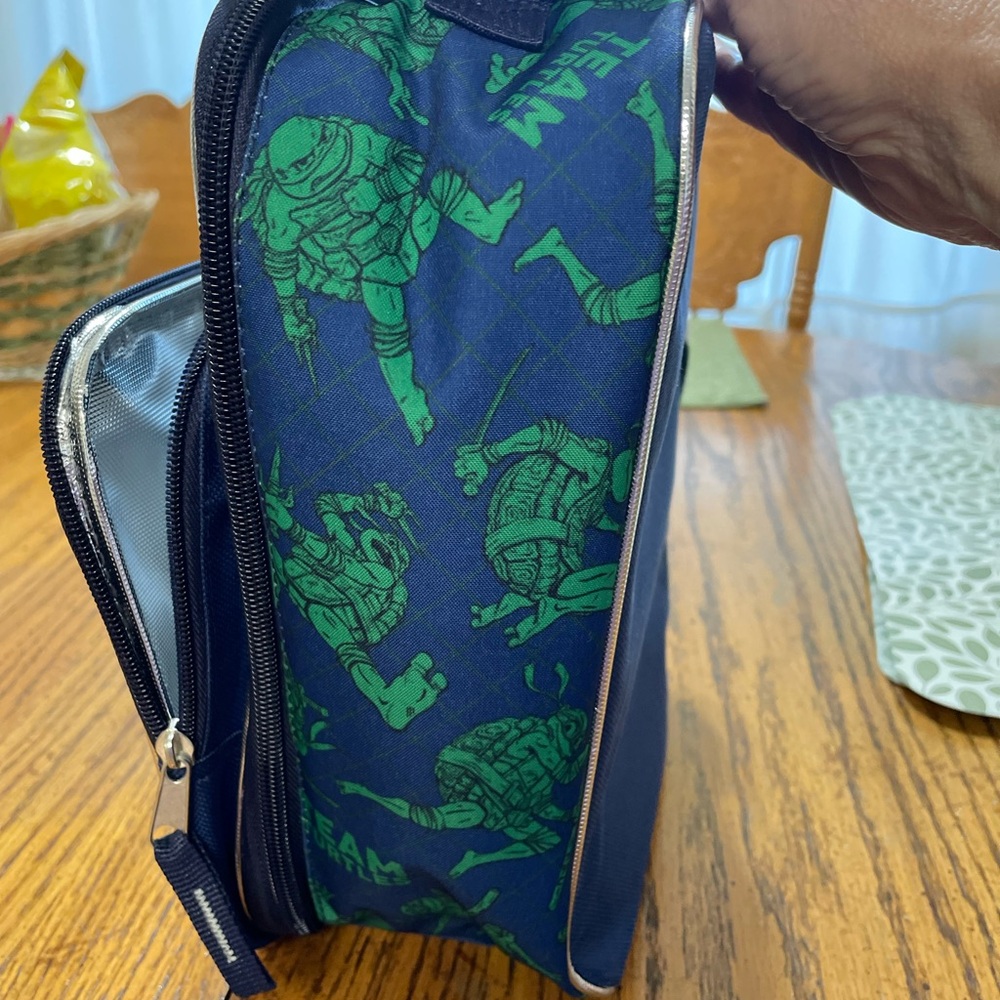 NWT TMNT Kids LunchBox - Picture 3 of 6